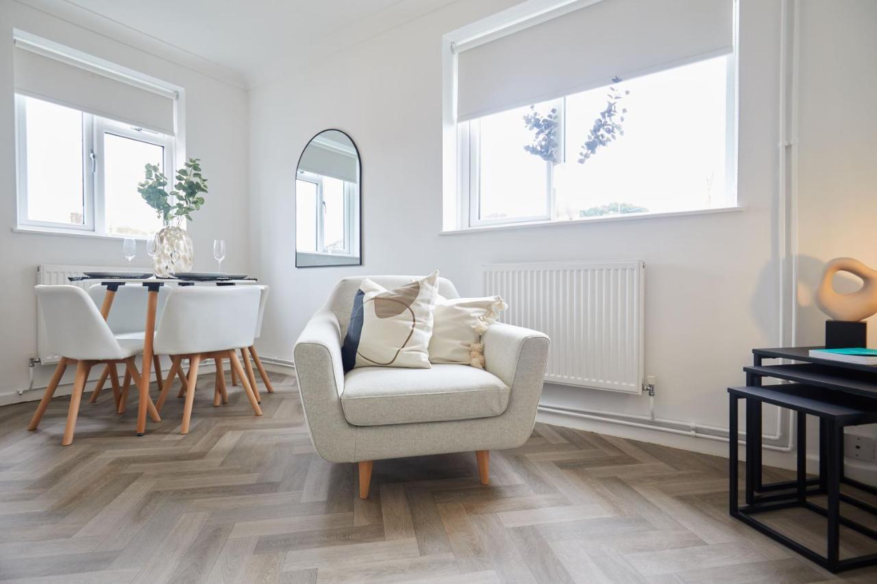 Stylish 2 Bed Apartment With Beautiful Garden NWI Exterior foto