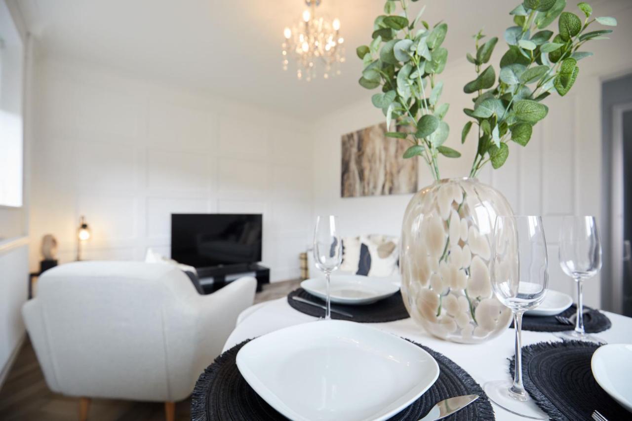 Stylish 2 Bed Apartment With Beautiful Garden NWI Exterior foto